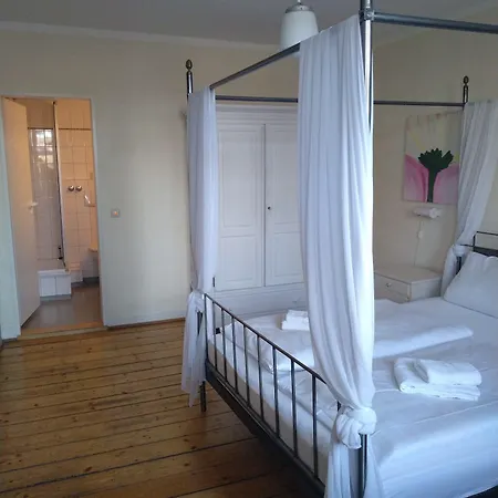 מלון Prigge - Akademie Talaue 3*